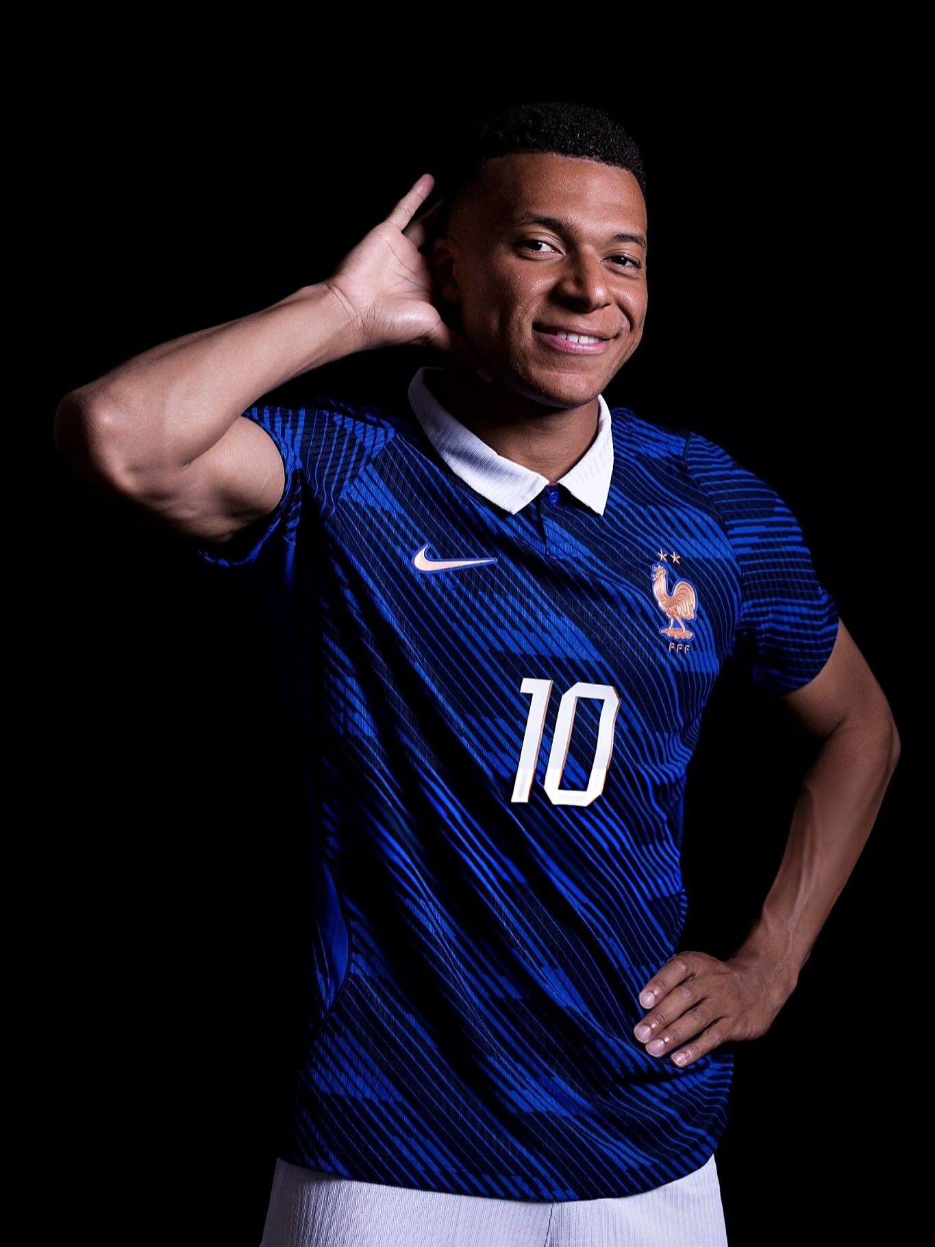 Vì sao Kylian Mbappe - siêu sao World Cup bị “ghét” ngay trên sân nhà? - Ảnh 2.