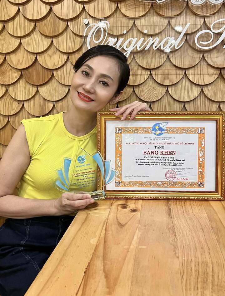 NSƯT duy nhất c&oacute; 6 phim vượt doanh thu trăm tỷ trong nửa năm l&agrave; ai?- Ảnh 2.