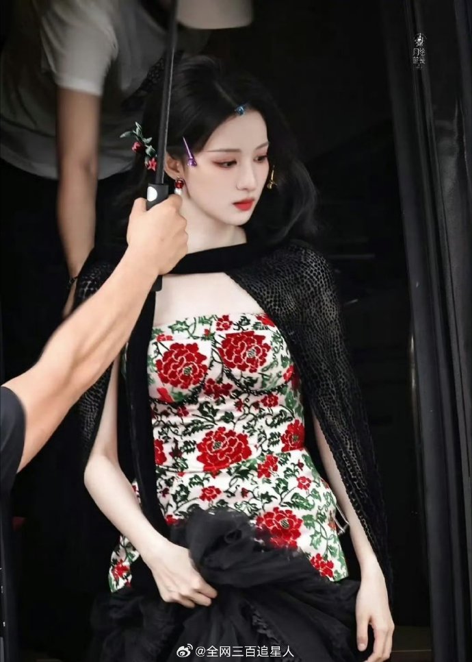 Ai đ&oacute; h&atilde;y cứu lấy Vương Sở Nhi&ecirc;n!- Ảnh 3.