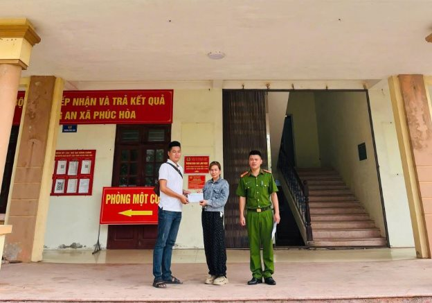 C&ocirc;ng an điều tra giao dịch chuyển khoản 264.908.000 đồng từ Techcombank tới t&agrave;i khoản MB của người phụ nữ  SN 1978, một người đ&agrave;n &ocirc;ng SN 1992 c&oacute; li&ecirc;n quan- Ảnh 2.