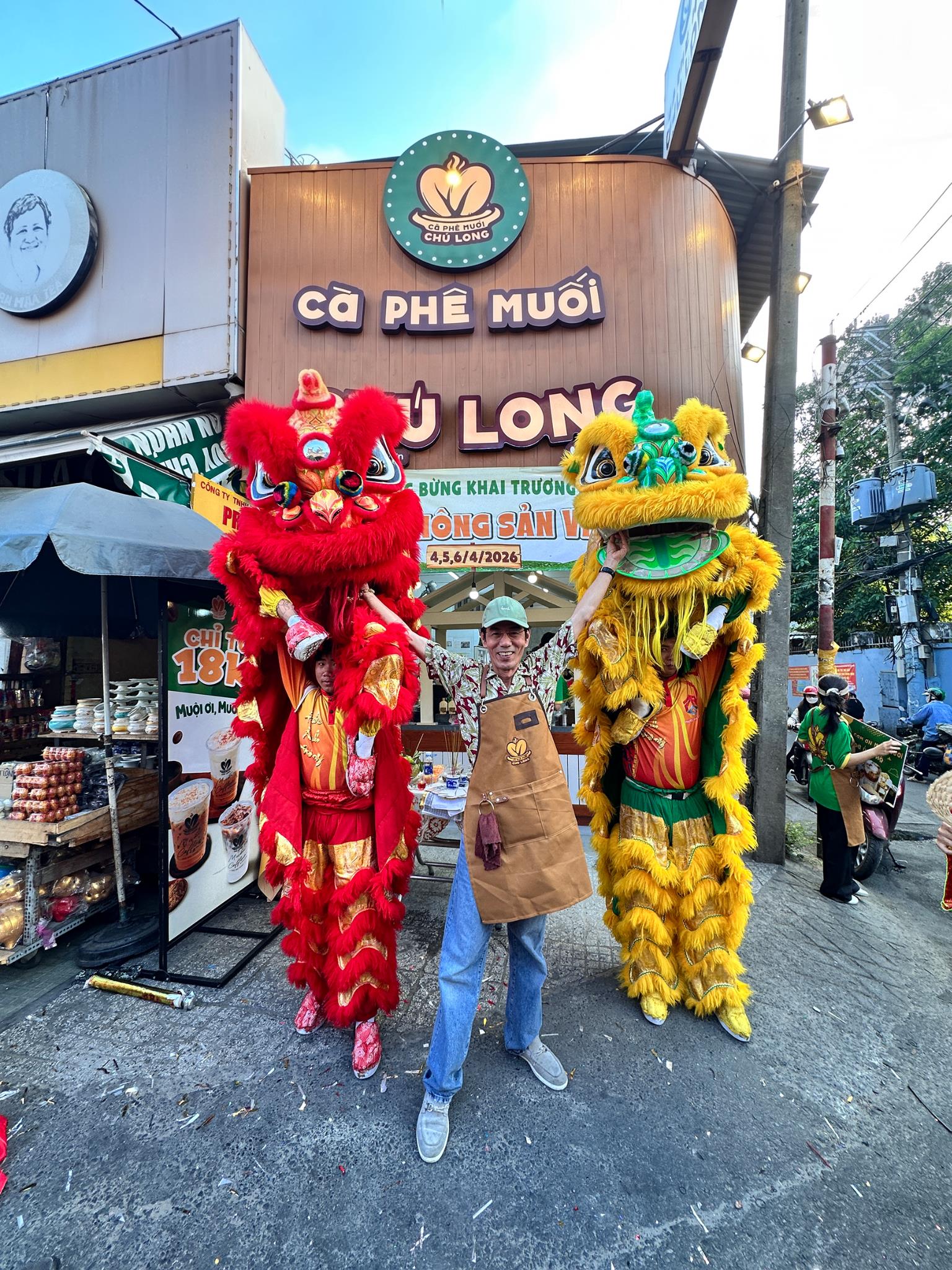 Cà phê muối chú Long và những viên gạch đầu tiên đánh dấu bước chuyển mình mới - Ảnh 2. Cà phê muối chú Long và những viên gạch đầu tiên đánh dấu bước chuyển mình mới - Ảnh 2.