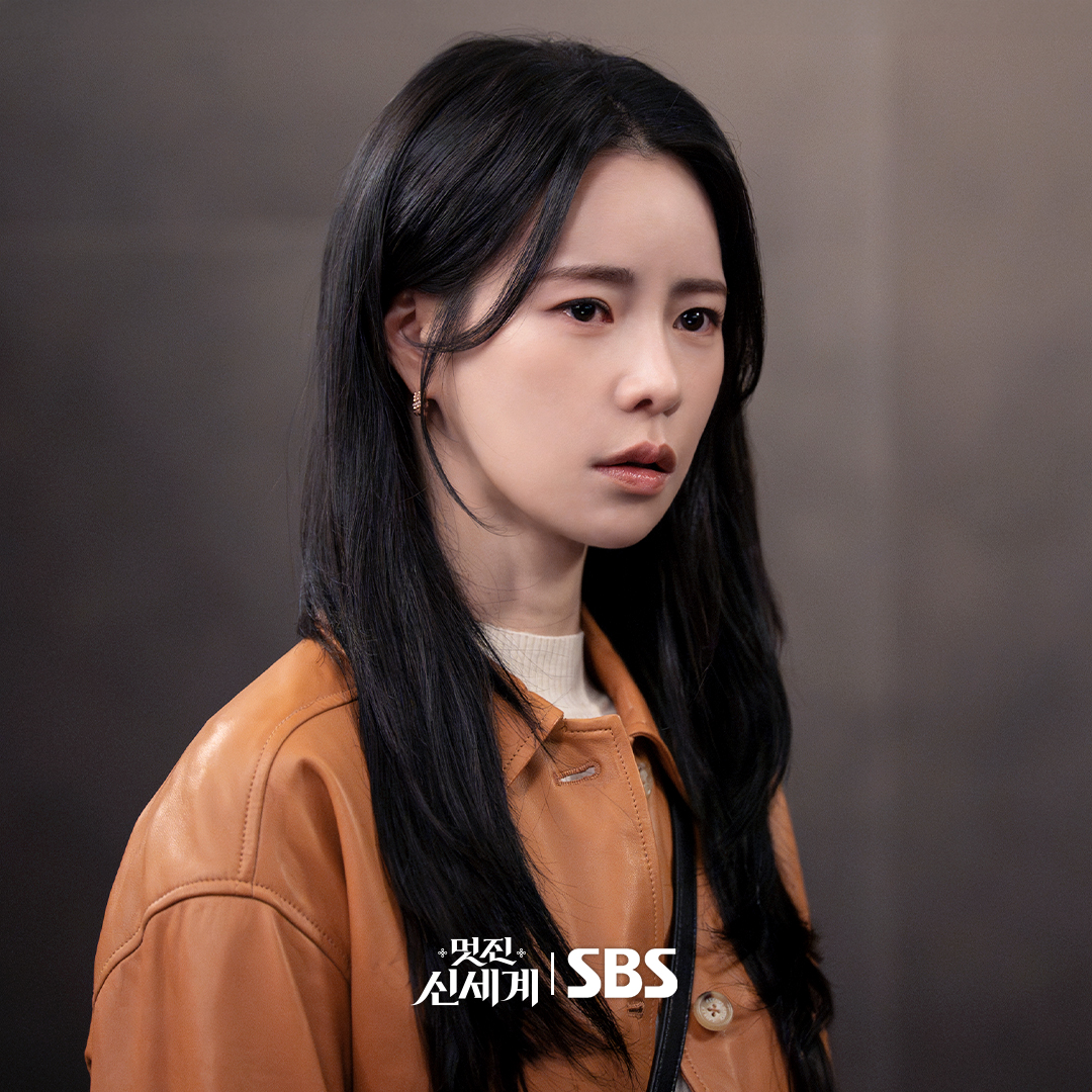 "Đối thủ" của Song Hye Kyo thừa nhận sợ l&atilde;o h&oacute;a- Ảnh 1.