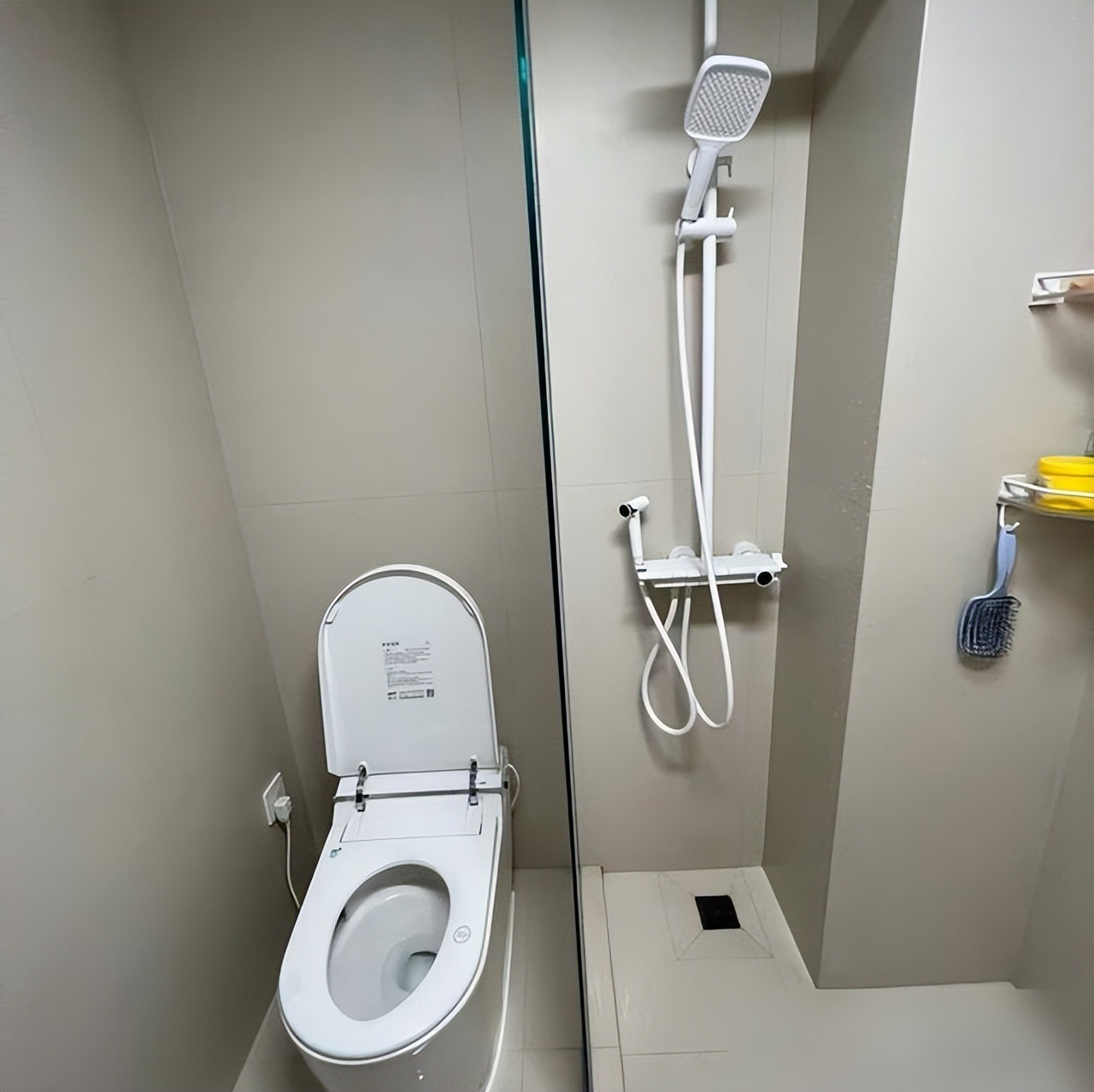 Ph&ograve;ng tắm kh&ocirc;ng c&ograve;n chuộng kiểu t&aacute;ch kh&ocirc; - ướt: Xu hướng mới gi&uacute;p nh&agrave; nhỏ như c&oacute; th&ecirc;m một ph&ograve;ng tắm nữa- Ảnh 4.