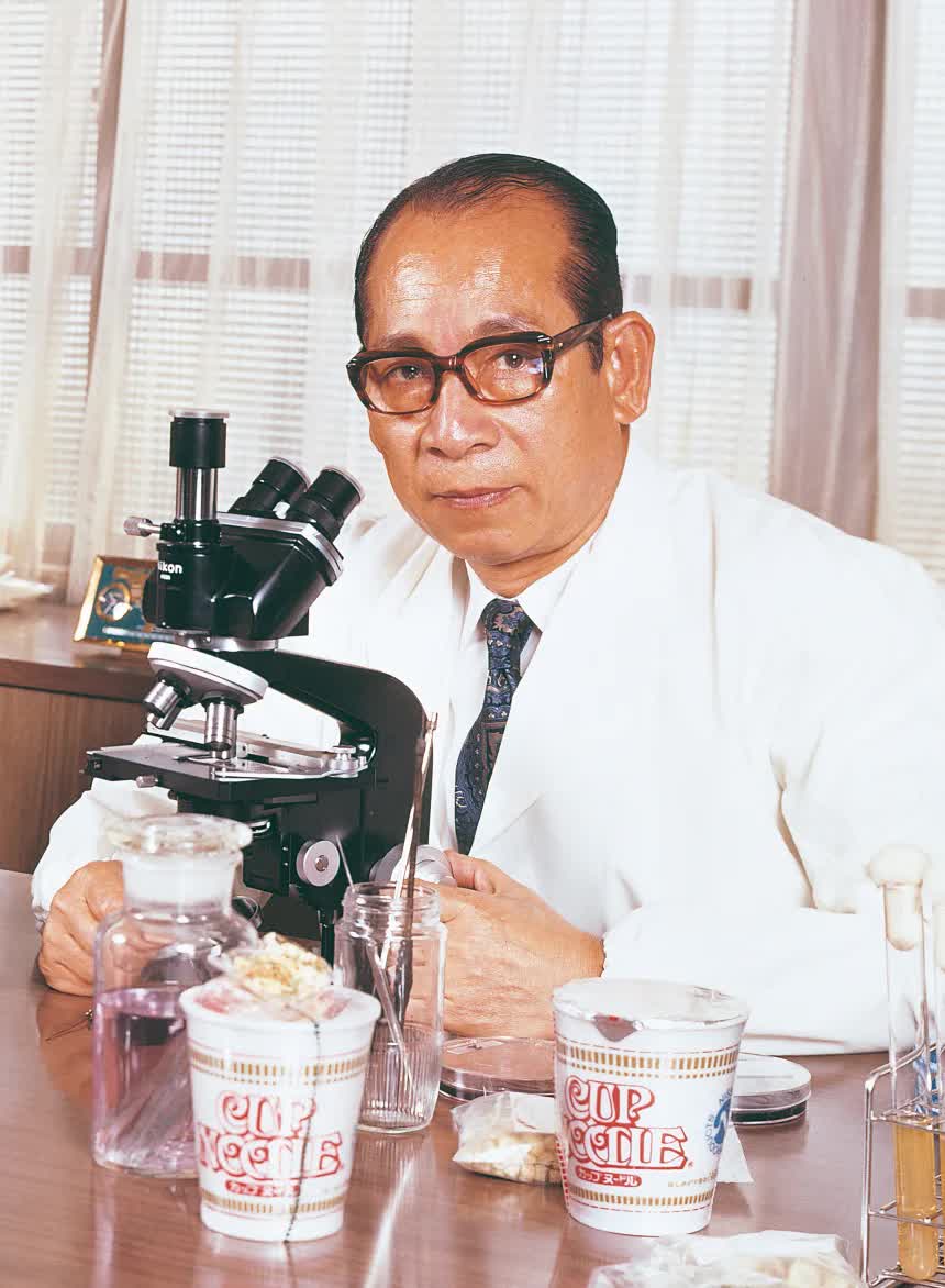 Ai cũng biết m&igrave; ăn liền kh&ocirc;ng tốt cho sức khỏe, nhưng v&igrave; sao ch&uacute;ng ta kh&ocirc;ng thể cưỡng lại được? - Ảnh 2.