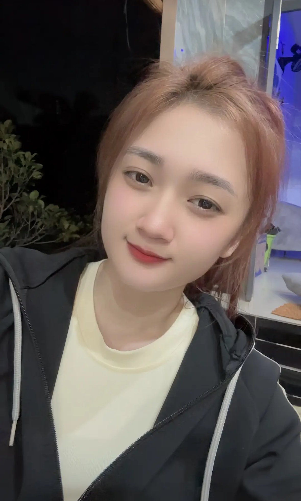 Ngồi điều ho&agrave;, l&agrave;m 8 tiếng, ăn đủ bữa, kh&ocirc;ng KPI: Nghề bảo vệ lương khoảng 10 triệu ở TP.HCM, H&agrave; Nội đang h&uacute;t người trẻ - Ảnh 7.
