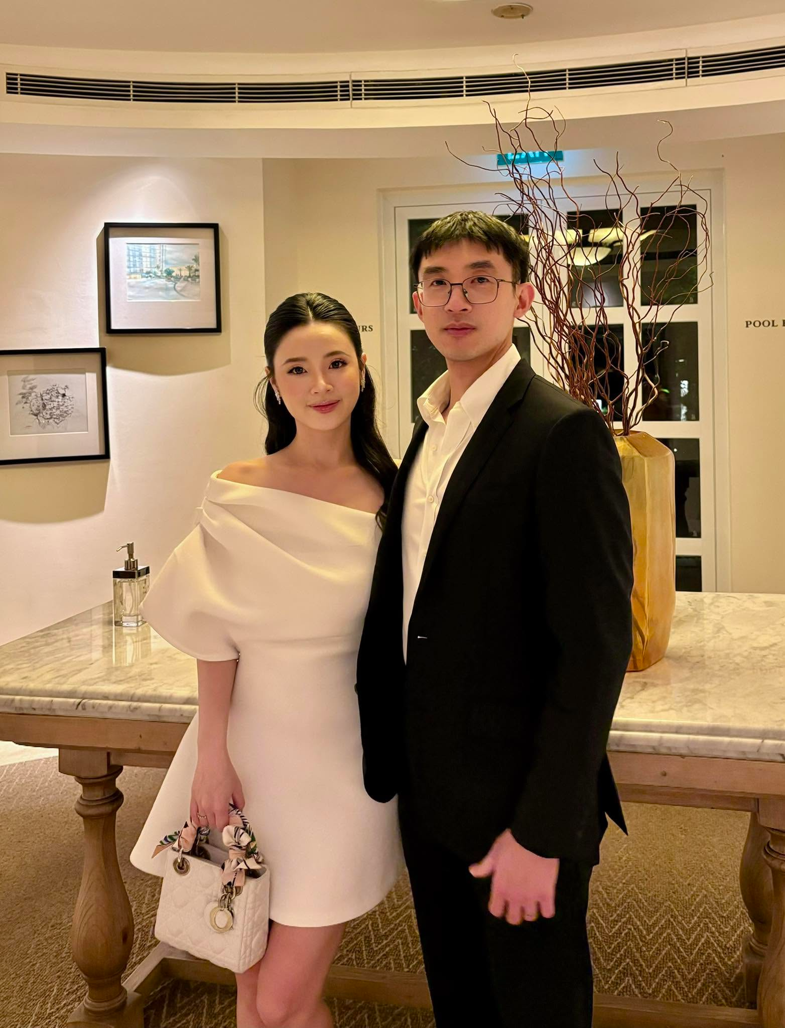 Con trai Chủ tịch nổi tiếng d&ugrave;ng &ldquo;thuật ẩn th&acirc;n&rdquo; để y&ecirc;u mỹ nh&acirc;n showbiz: Lấy vợ mới lộ mặt, cưới xong thay đổi 180 độ - Ảnh 11.