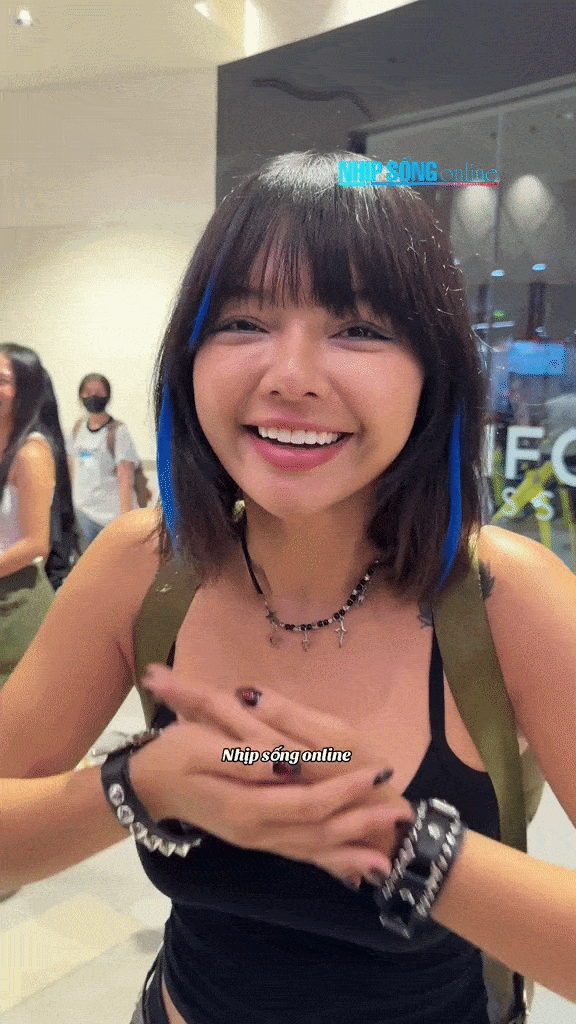 Việt Nam mới c&oacute; 1 mỹ nh&acirc;n giống hệt Lisa (BLACKPINK), từ đ&ocirc;i mắt đến khu&ocirc;n miệng đều sao y bản ch&iacute;nh- Ảnh 3.