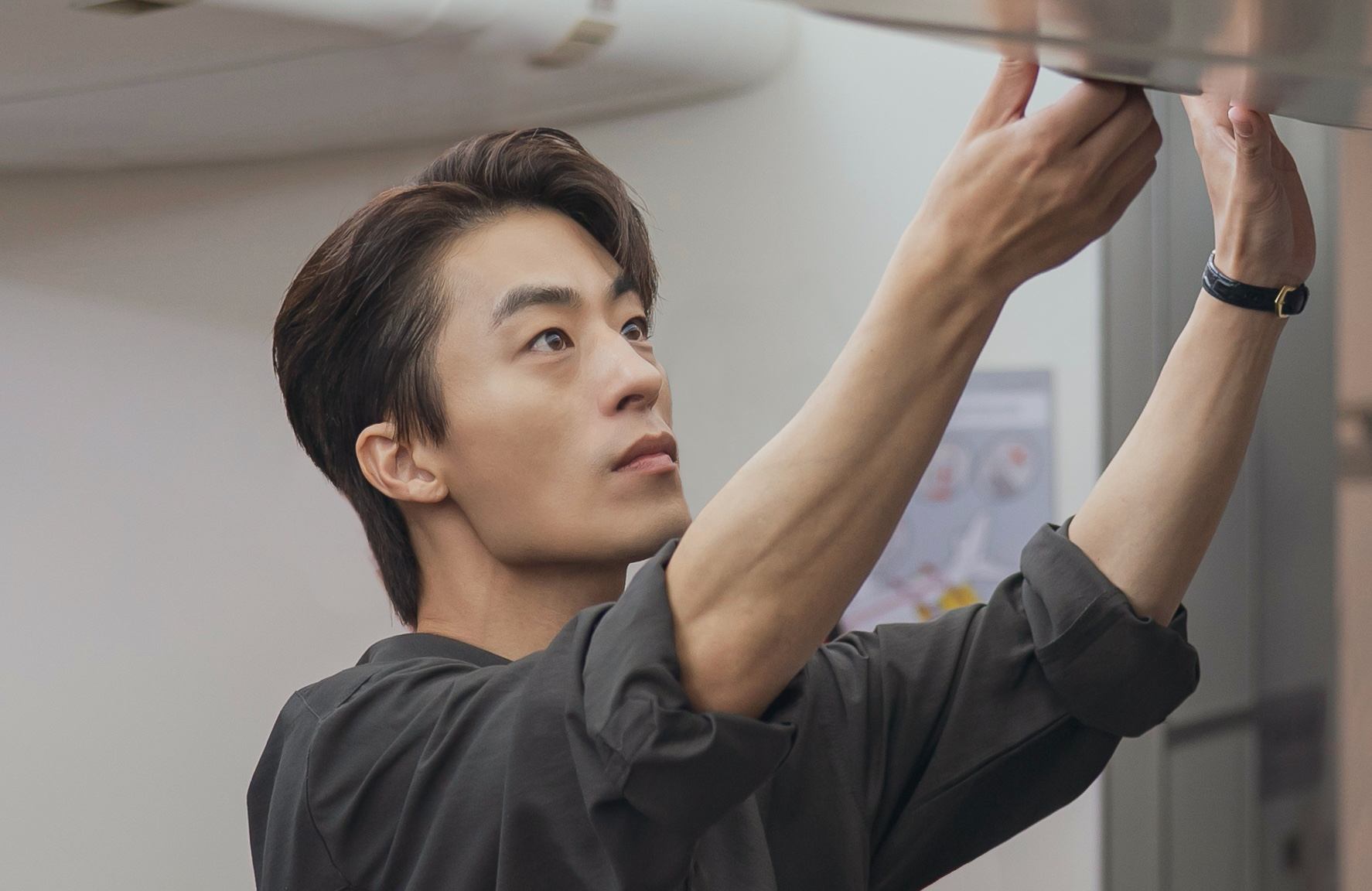 Nam phản diện lấn &aacute;t cả Ji Chang Wook, mặc đơn giản m&agrave; ai cũng khen ngầu- Ảnh 5.