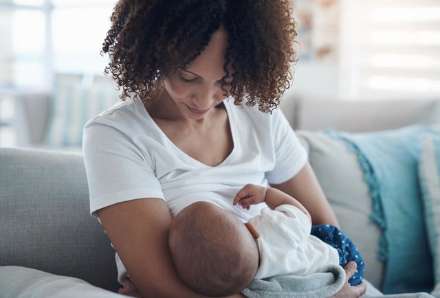 Nhiều phụ nữ bất ngờ thấy buồn b&atilde; khi chạm v&agrave;o đầu ngực, b&aacute;c sĩ l&yacute; giải hiện tượng khiến nhiều phụ nữ tưởng m&igrave;nh c&oacute; vấn đề t&acirc;m l&yacute;- Ảnh 1.