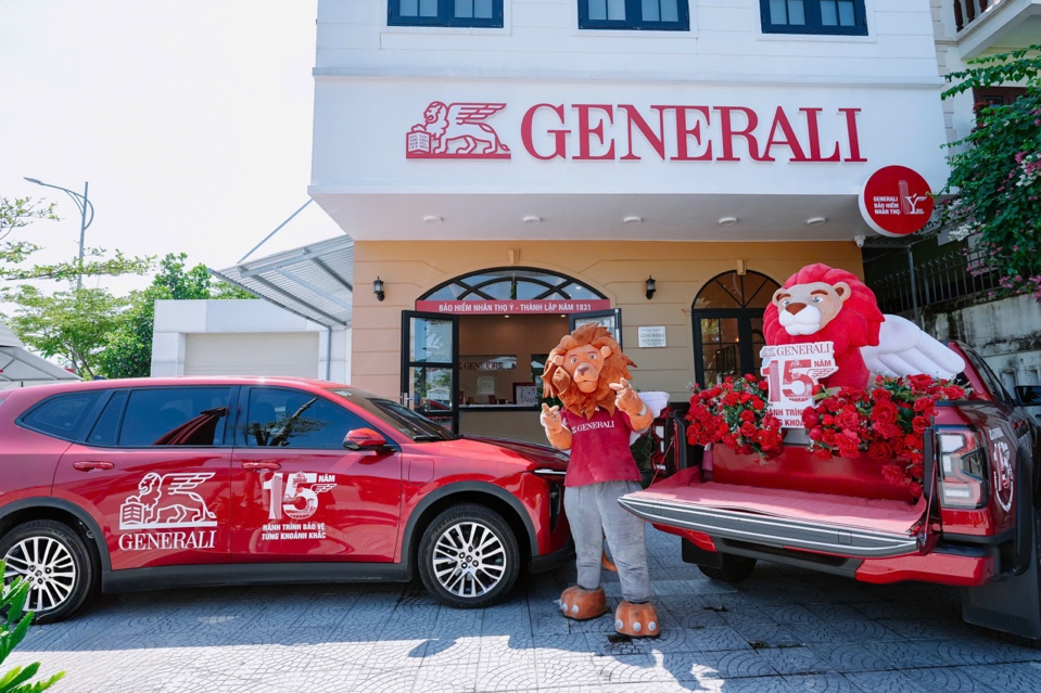 Generali mang chuyến xe &ldquo;H&agrave;nh tr&igrave;nh kết nối trăm điểm tin cậy&rdquo; gh&eacute; thăm c&aacute;c Văn ph&ograve;ng Tổng Đại l&yacute; tại miền Bắc - Ảnh 1.