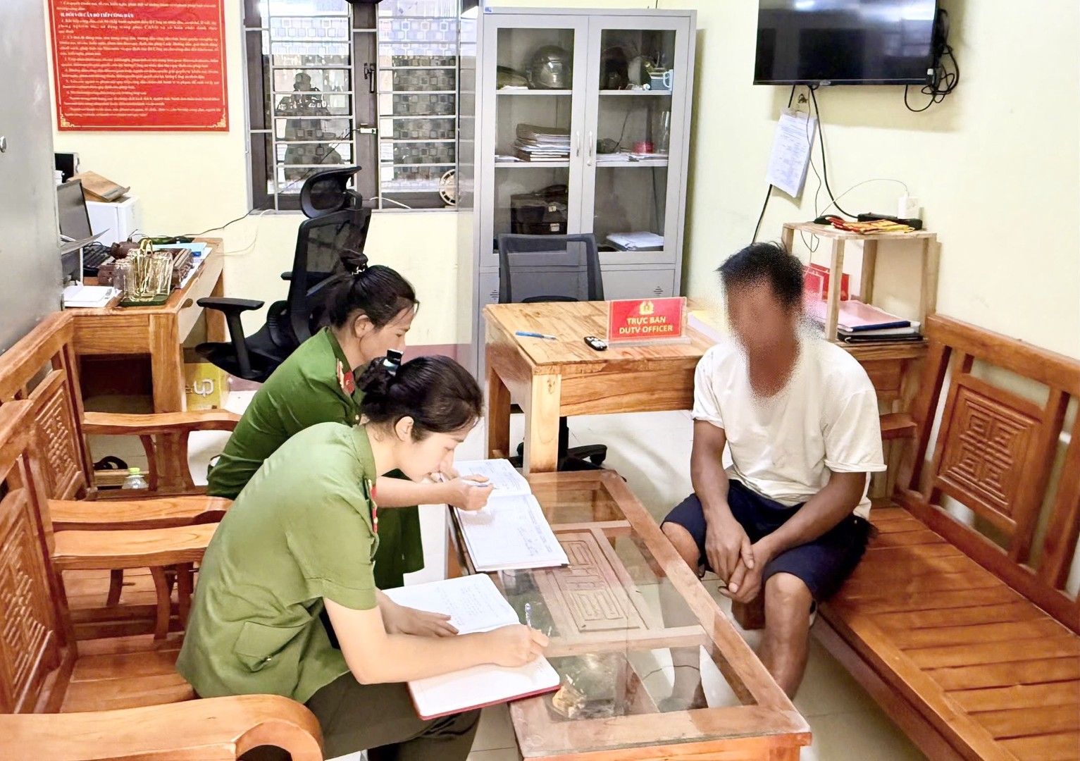 Giao dịch chuyển khoản của người dân sẽ bị kiểm tra trong trường hợp sau- Ảnh 1. Giao dịch chuyển khoản của người dân sẽ bị kiểm tra trong trường hợp sau- Ảnh 1.