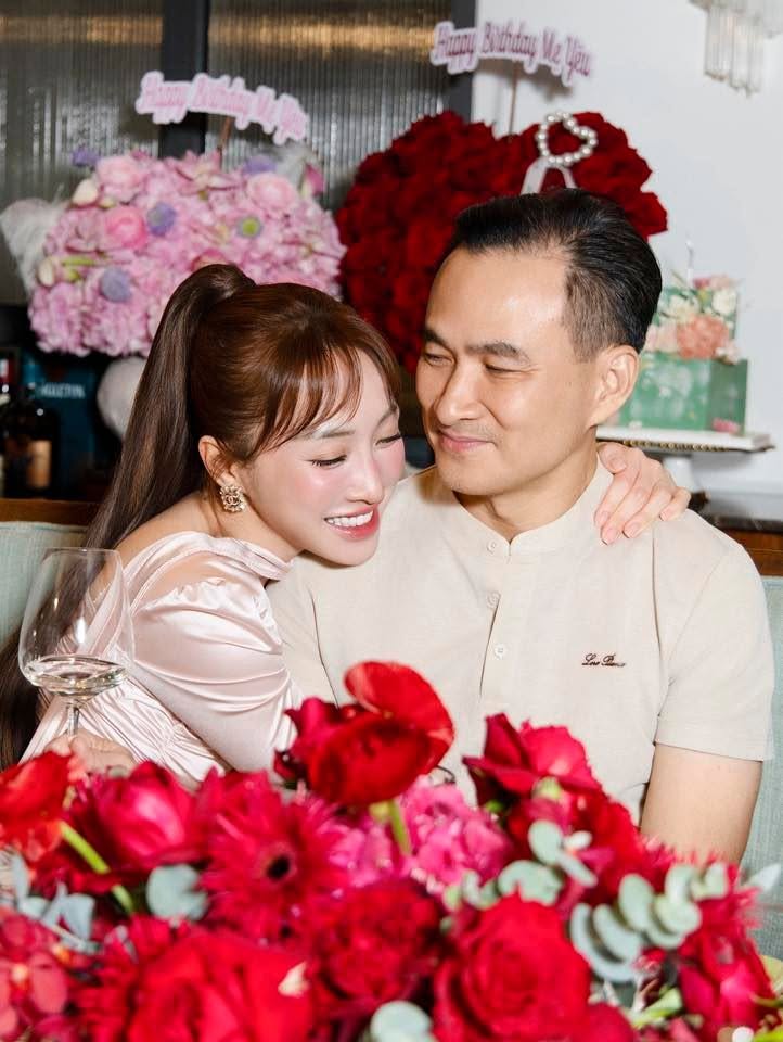 Gi&aacute;m đốc bảo t&agrave;ng l&agrave; t&agrave;i tử đ&igrave;nh đ&aacute;m, x&acirc;y resort 5 sao ở Ph&uacute; Quốc để cưới vợ đại gia k&eacute;m 16 tuổi - Ảnh 5.