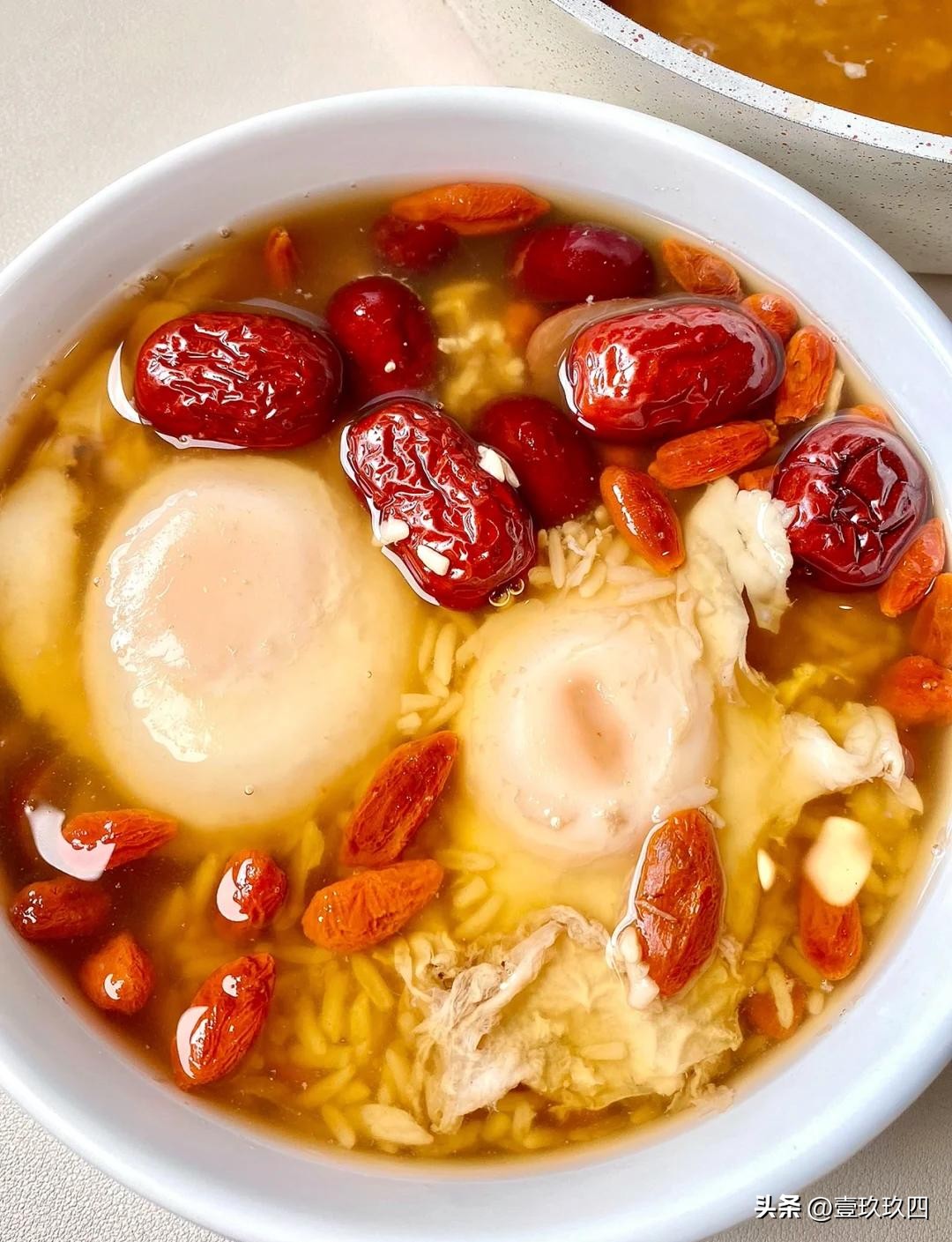 Phụ nữ muốn chống l&atilde;o h&oacute;a v&agrave; đẹp l&ecirc;n từng ng&agrave;y h&atilde;y thường xuy&ecirc;n ăn 4 m&oacute;n "gi&uacute;p trẻ đẹp"- Ảnh 10.