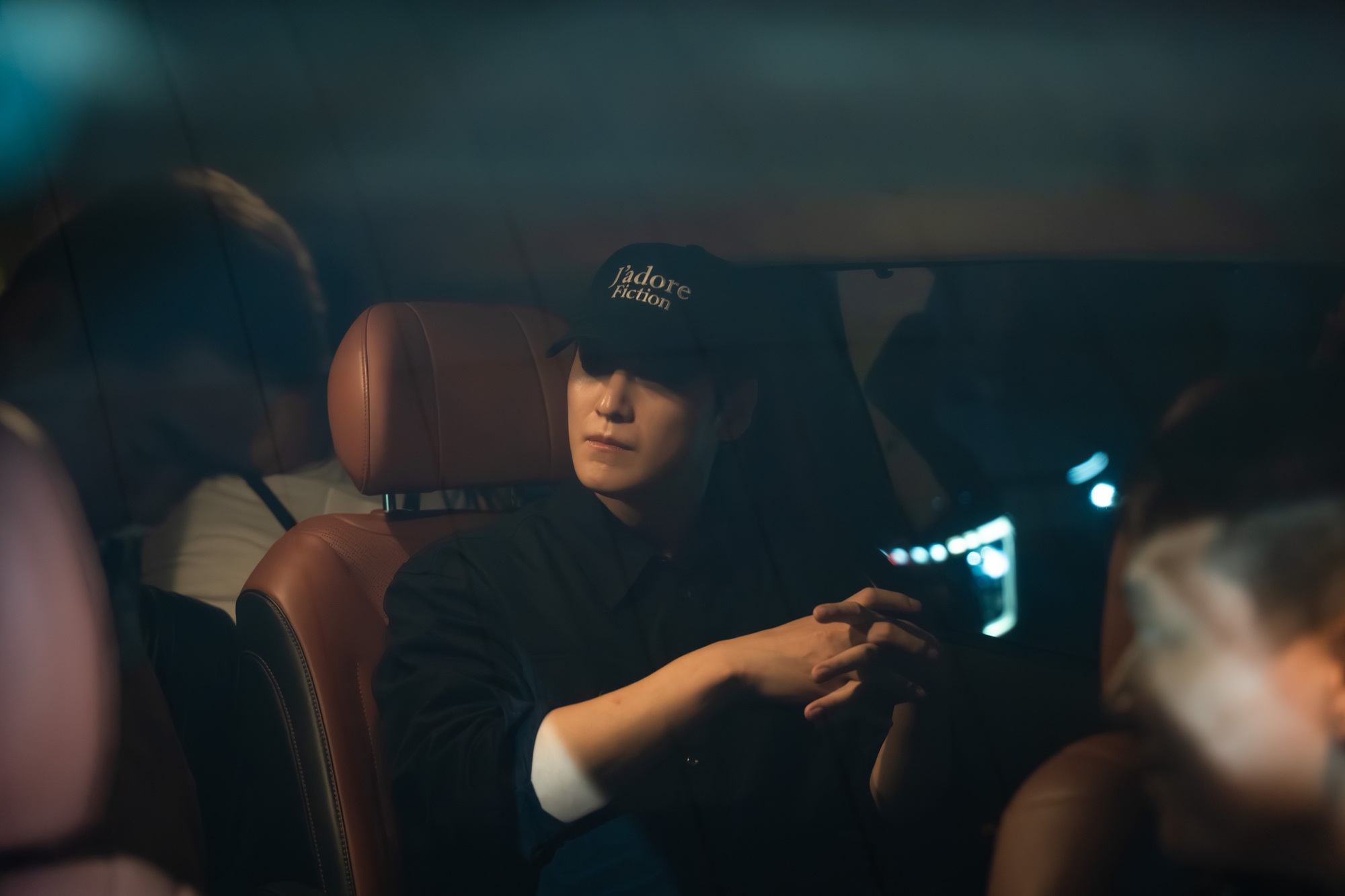 Kim Bum ở Việt Nam đ&acirc;y rồi: Điển trai hết chỗ ch&ecirc;, xứng danh "nam thần thanh xu&acirc;n" của cả 1 thế hệ- Ảnh 9.