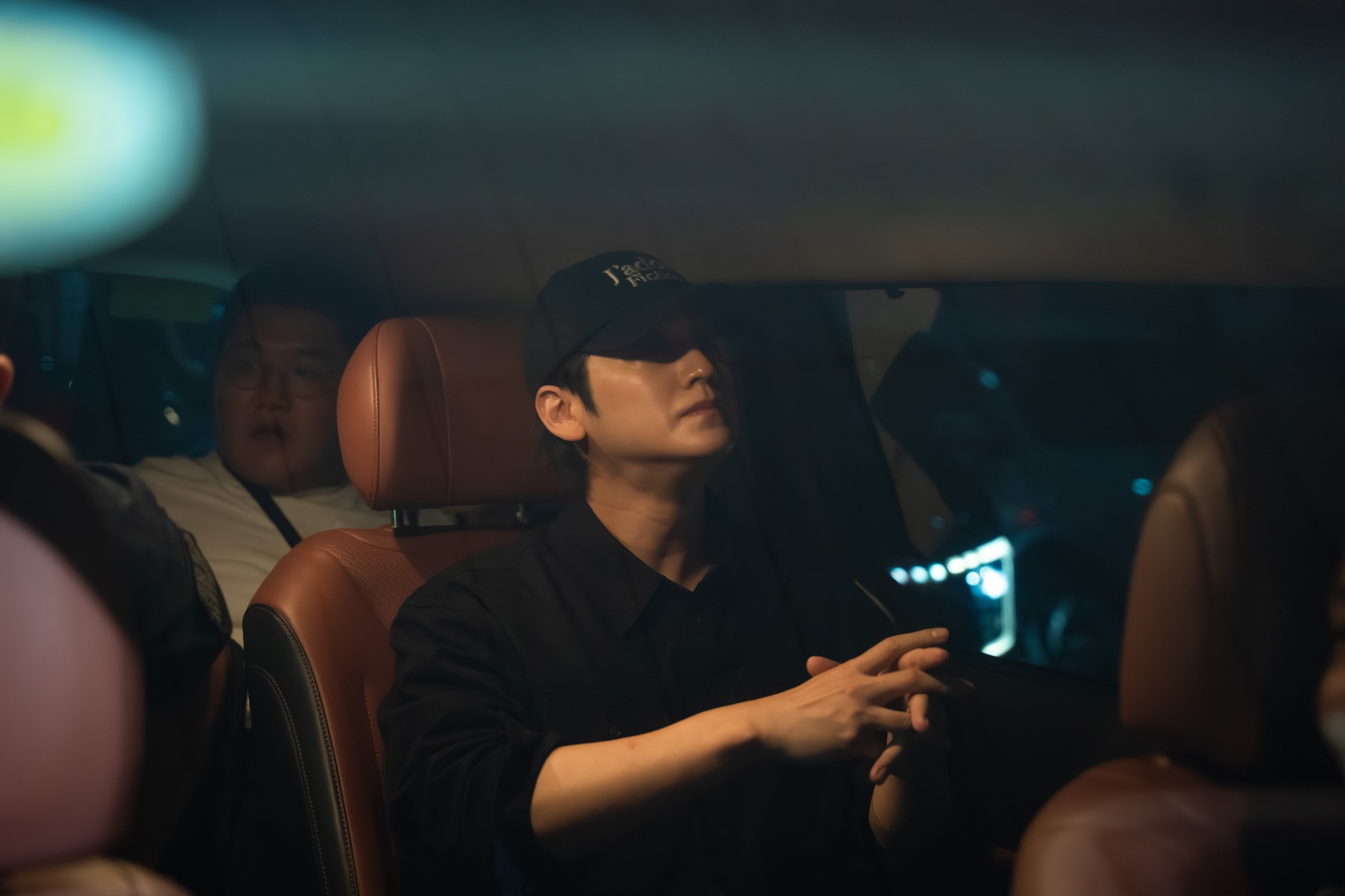 Kim Bum ở Việt Nam đ&acirc;y rồi: Điển trai hết chỗ ch&ecirc;, xứng danh "nam thần thanh xu&acirc;n" của cả 1 thế hệ- Ảnh 10.