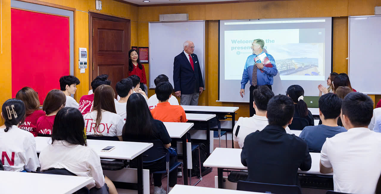 Xu hướng học Đại học tại Việt Nam, nhận bằng quốc tế - Ảnh 1. Xu hướng học Đại học tại Việt Nam, nhận bằng quốc tế - Ảnh 1.