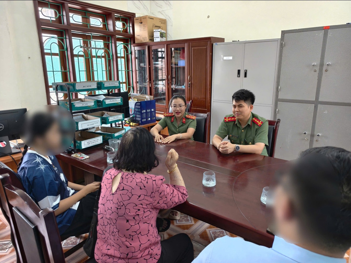 Cụ b&agrave; 76 tuổi chuẩn bị chuyển tiền v&agrave;o t&agrave;i khoản VietinBank mang t&ecirc;n NGUYEN TRIEU SANG, C&ocirc;ng an lập tức v&agrave;o cuộc x&aacute;c minh- Ảnh 2.