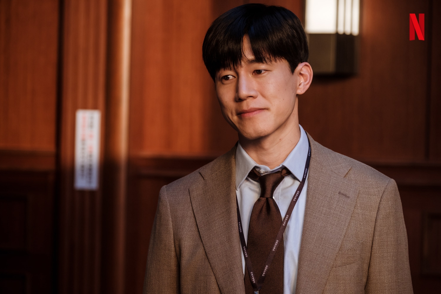 B&aacute;i phục mỹ nam c&oacute; 2 phim H&agrave;n c&ugrave;ng thống trị Netflix Việt Nam: Diễn xuất vượt xa chữ đỉnh, ai xem cũng ph&aacute;t cuồng- Ảnh 3.