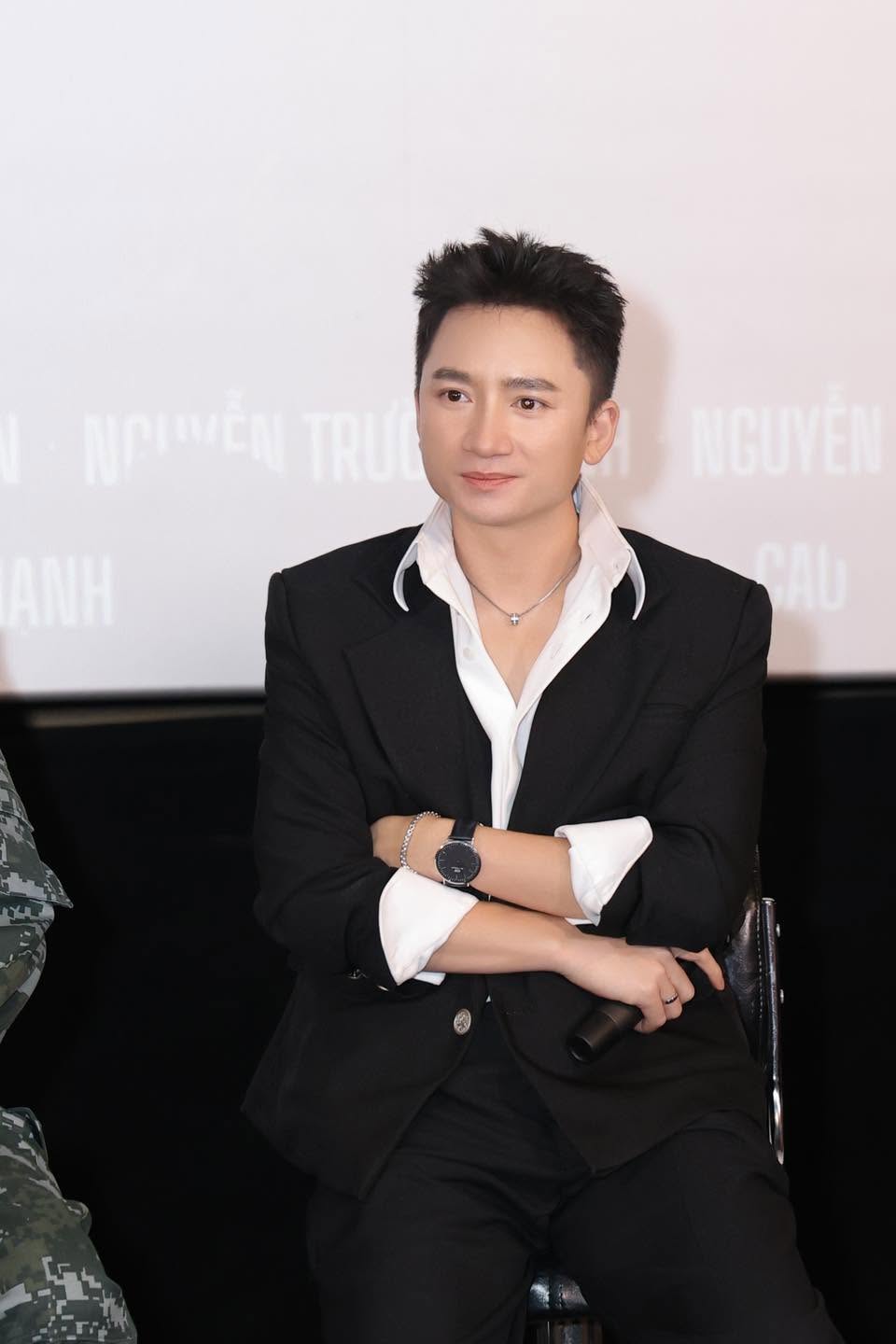 Việt Nam c&oacute; nghệ sĩ trăm tỷ đổi đời nhờ 1 bản hit &ldquo;đơn điệu&rdquo;, cứ chạm tay l&agrave; ra nhạc nổi cả nước- Ảnh 3.