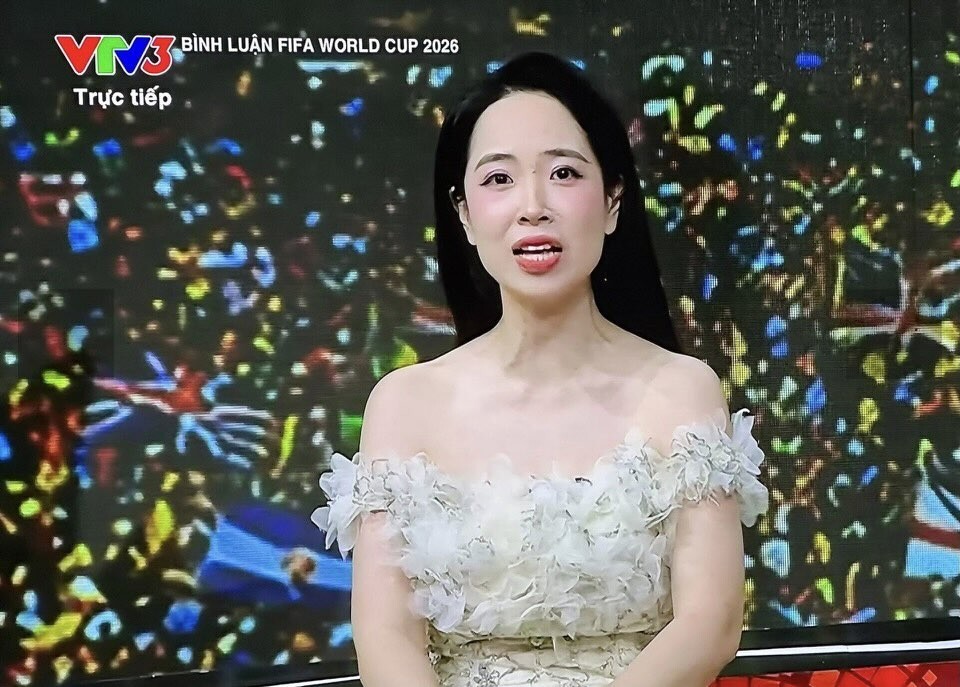 Tranh c&atilde;i BTV thể thao kh&ocirc;ng được mặc đồ điệu: Kh&aacute;n giả c&oacute; đang qu&aacute; khắt khe?- Ảnh 2.
