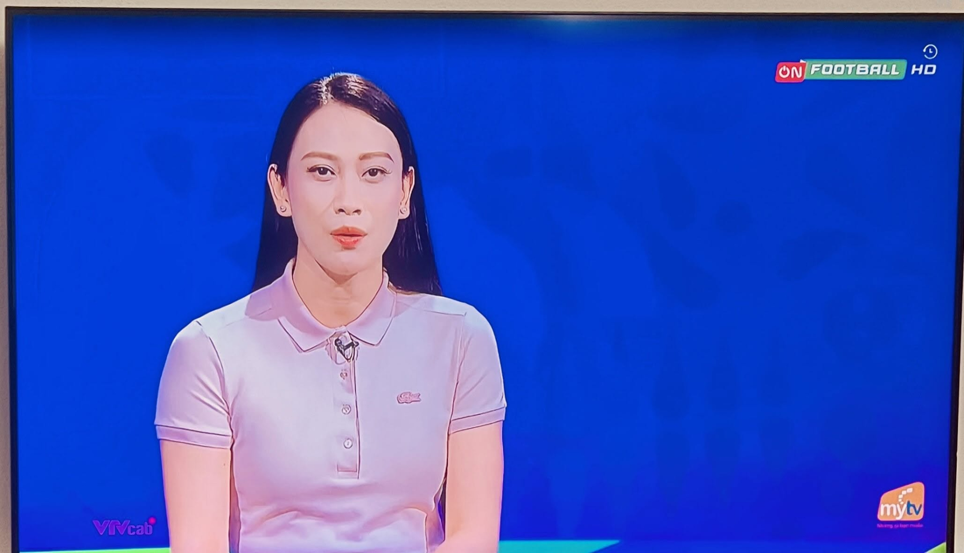 Tranh c&atilde;i BTV thể thao kh&ocirc;ng được mặc đồ điệu: Kh&aacute;n giả c&oacute; đang qu&aacute; khắt khe?- Ảnh 3.