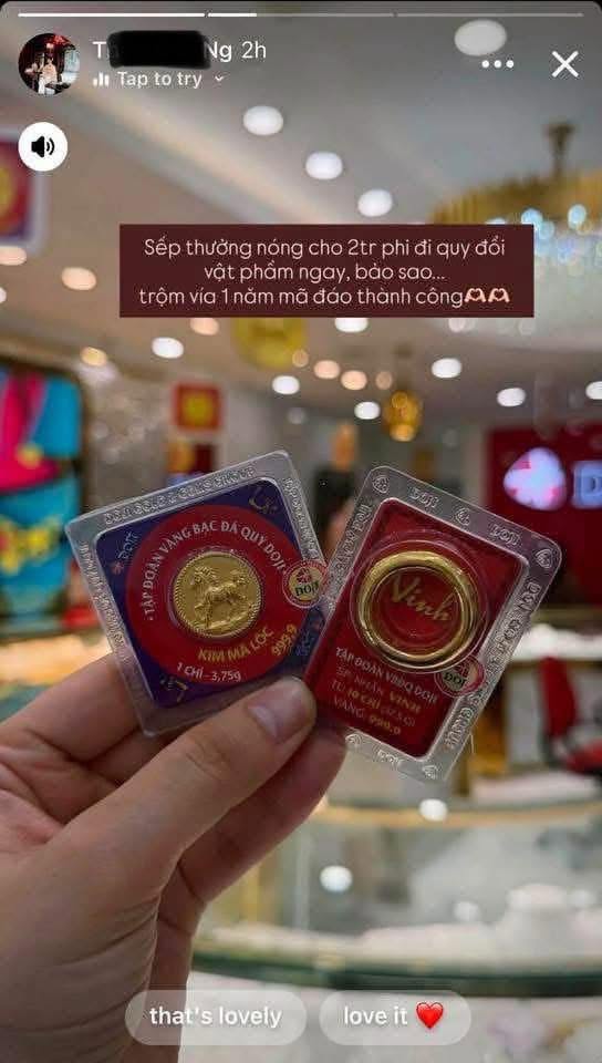 Cho&aacute;ng ngợp với những m&agrave;n khoe tiền, mua v&agrave;ng, thưởng n&oacute;ng của nh&acirc;n vi&ecirc;n sale trong đại &aacute;n &ldquo;hợp đồng kỳ nghỉ&rdquo;- Ảnh 1.
