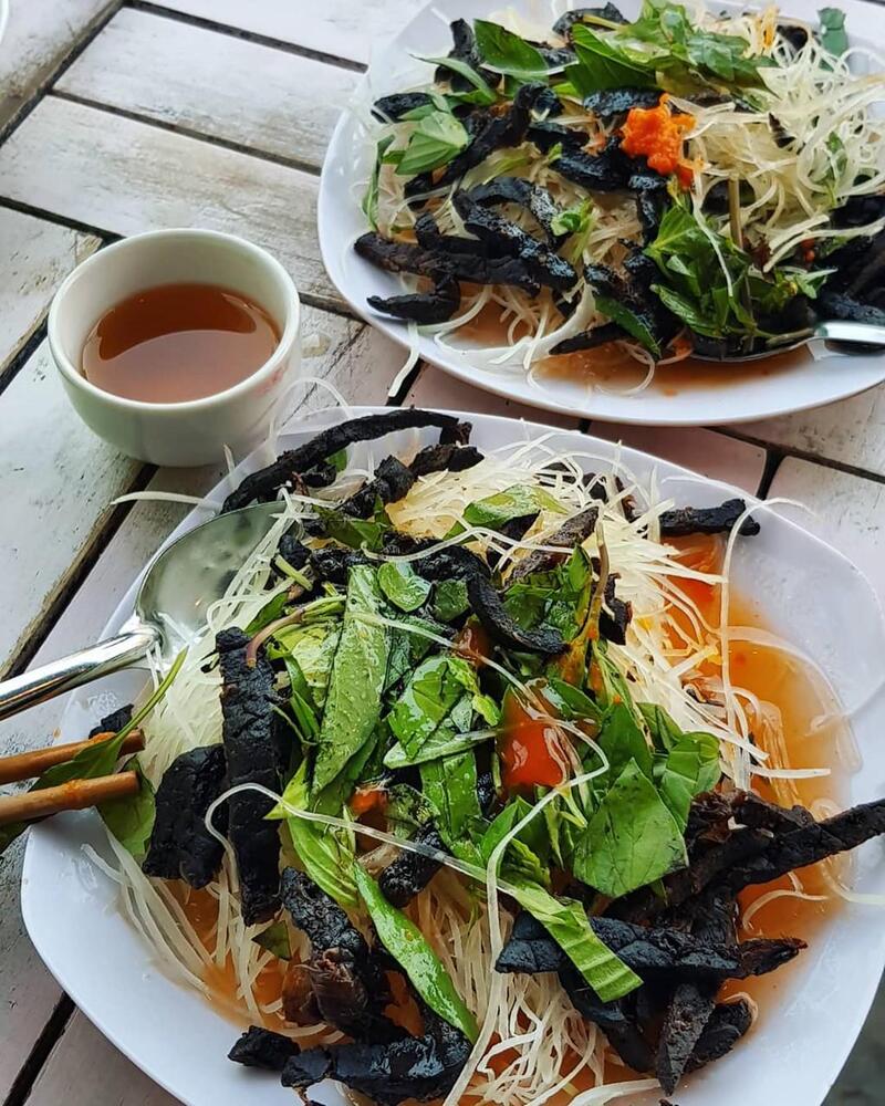 Việt Nam c&oacute; th&agrave;nh phố m&aacute;t lạnh cao 900m: Nơi ra đời 108 l&aacute; thư t&igrave;nh Trịnh C&ocirc;ng Sơn, nay lại g&acirc;y sốt với cổng trời của Sơn T&ugrave;ng M-TP - Ảnh 18.
