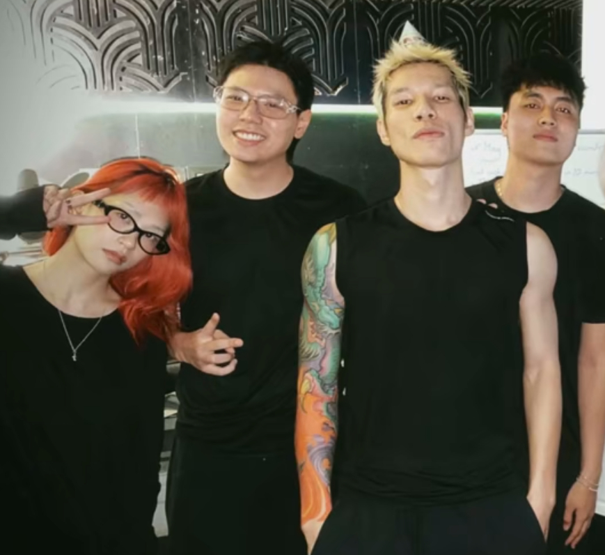Mỹ nh&acirc;n duy nhất c&oacute; khả năng "gom" cả d&agrave;n sao top 1 streaming Việt Nam: 12 tuổi đ&atilde; nổi tiếng, con nh&agrave; n&ograve;i ch&iacute;nh hiệu - Ảnh 2.