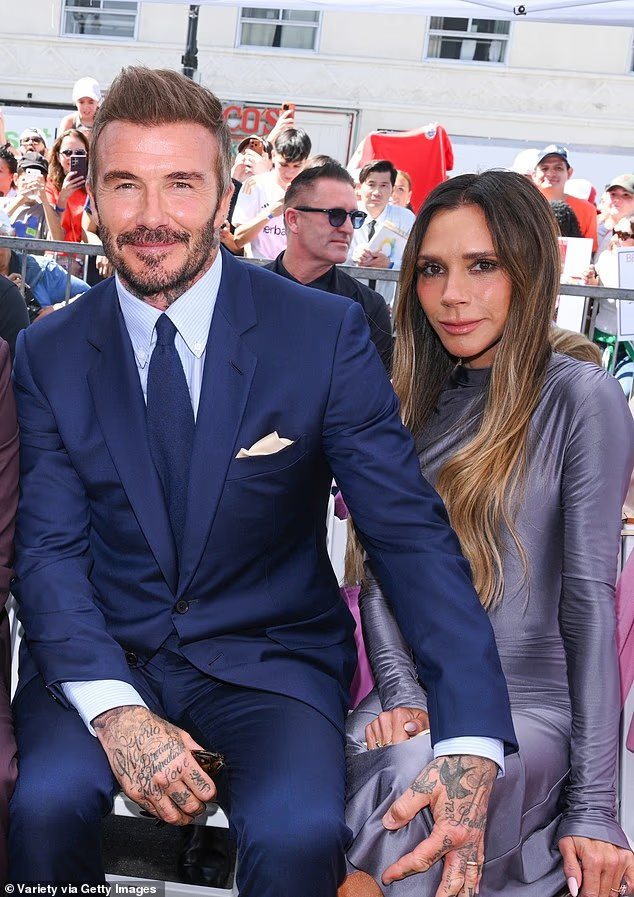 Drama của Brooklyn Beckham đang đe dọa đế chế tỷ đô mà bố mẹ dày công xây dựng?- Ảnh 2. Drama của Brooklyn Beckham đang đe dọa đế chế tỷ đô mà bố mẹ dày công xây dựng?- Ảnh 2.