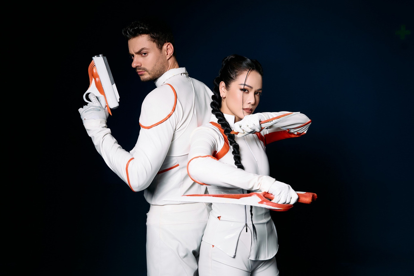 Ca sĩ Việt gi&agrave;u bậc nhất showbiz: Sống trong cơ ngơi 20 tỷ, &ldquo;nắm tr&ugrave;m&rdquo; loạt c&ocirc;ng ty ri&ecirc;ng nhưng ra nhạc bị ch&ecirc; thảm họa- Ảnh 6.