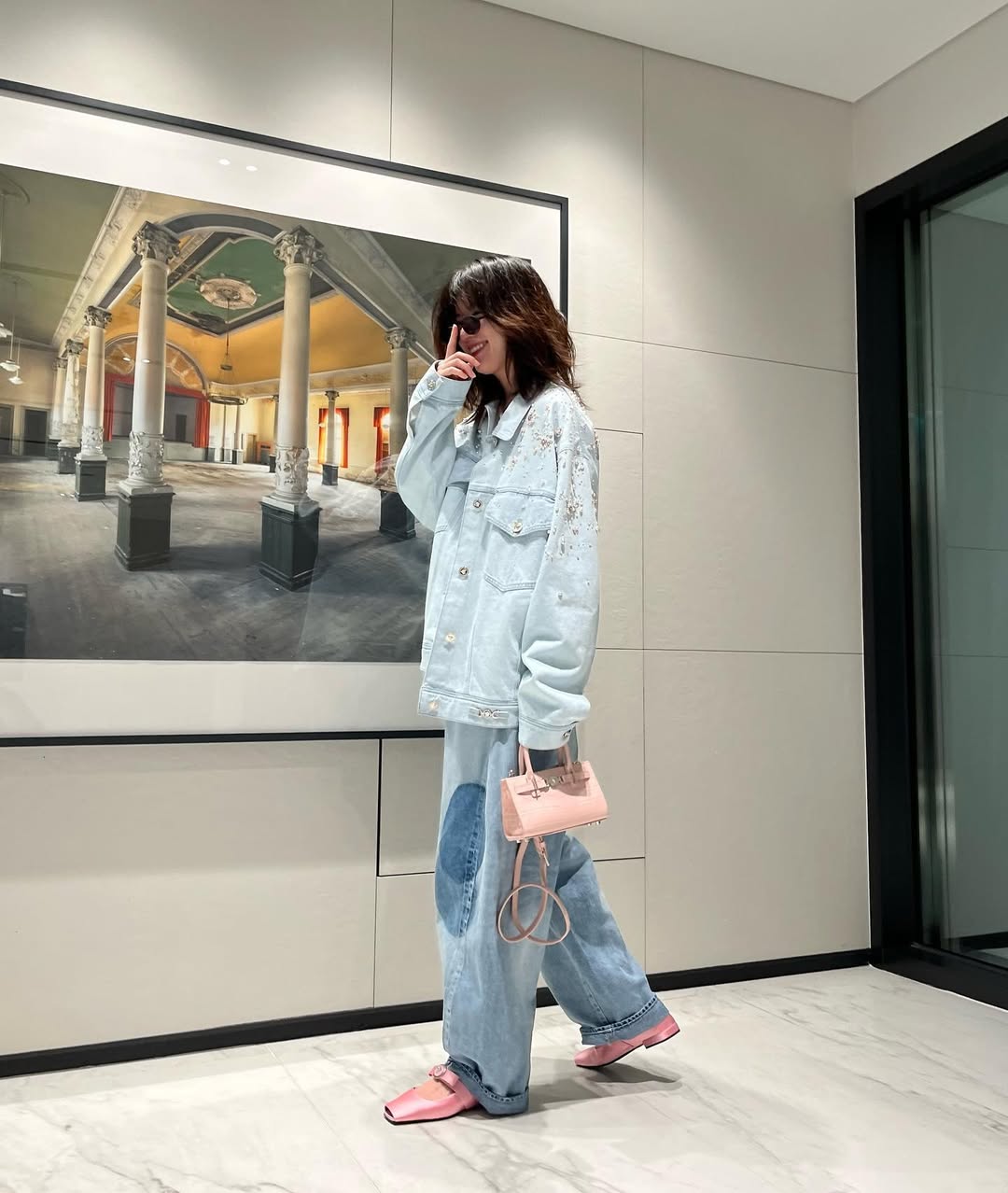 "Bạch nguyệt quang" c&oacute; nụ cười đẹp nhất xứ Kim Chi: Nhan sắc v&agrave; style U40 vẫn đủ sức chấp mọi thế hệ - Ảnh 6.
