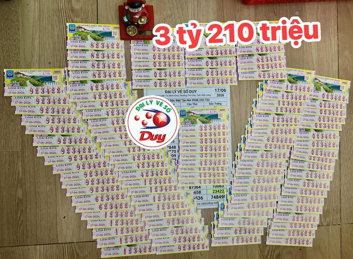 Chuẩn bị đi ngủ, đại lý “bị” khách gọi đổi giải độc đắc xổ số miền Nam - Ảnh 3.