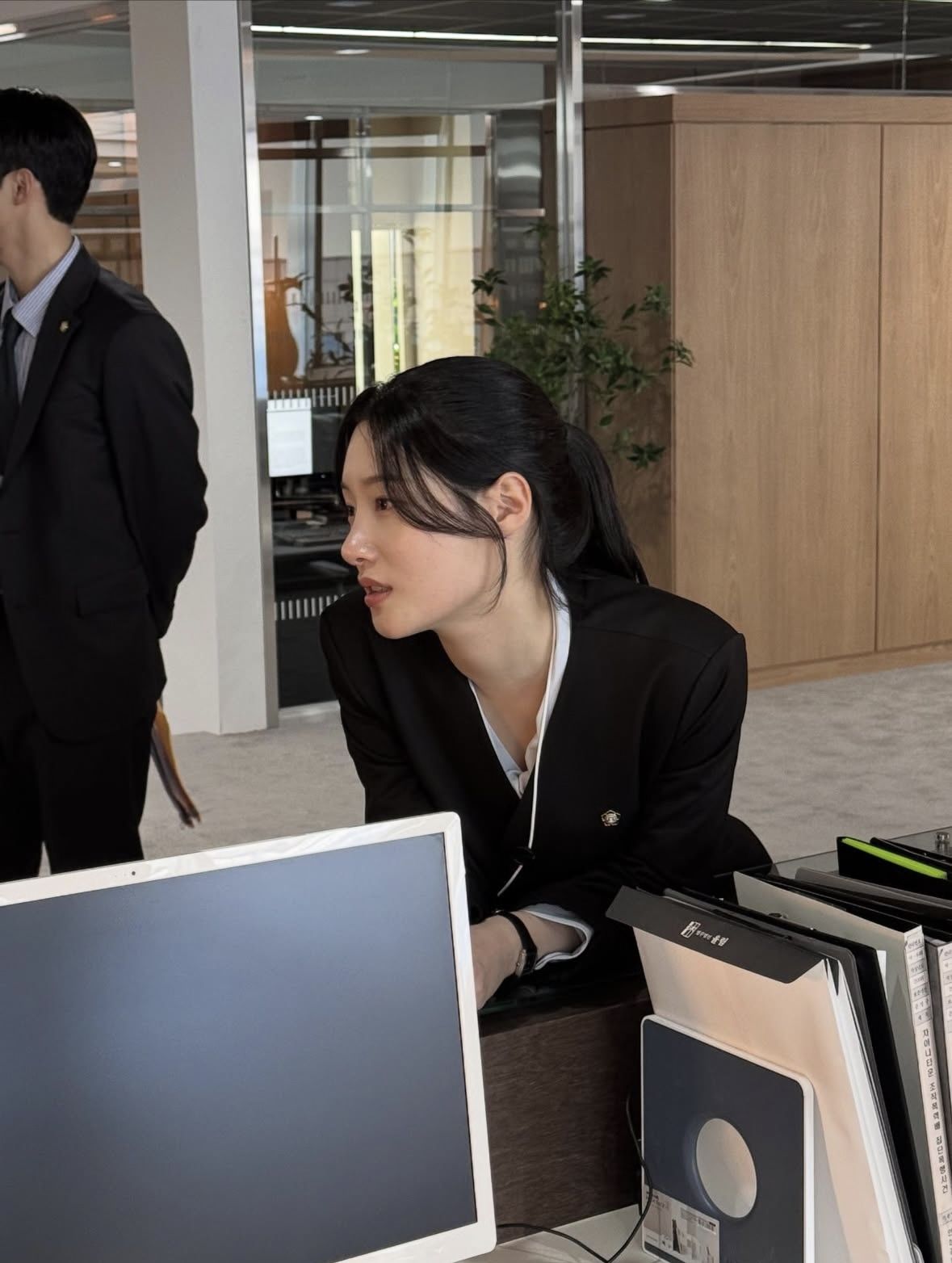 Chỉ c&oacute; người EQ thấp mới l&agrave;m 4 điều n&agrave;y l&uacute;c giữa trưa - Ảnh 2.