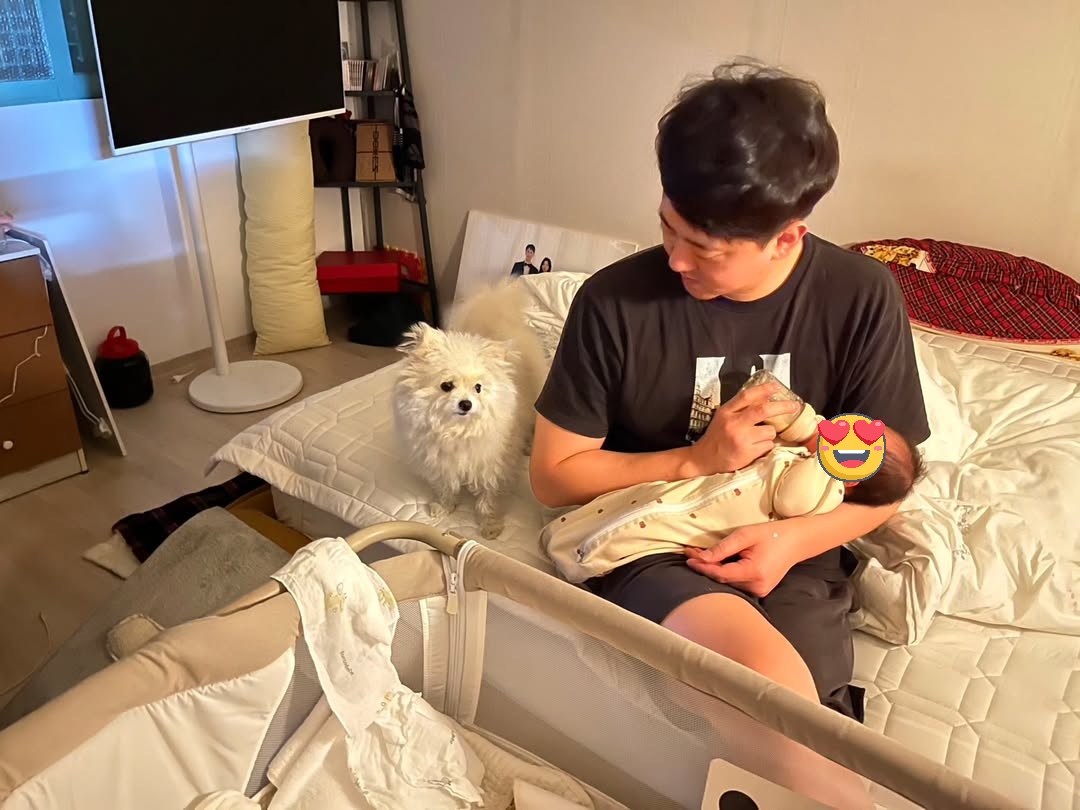 Cuộc sống ngỡ ng&agrave;ng của Lee Dong Wook sau khi cưới vợ k&eacute;m 6 tuổi- Ảnh 5.