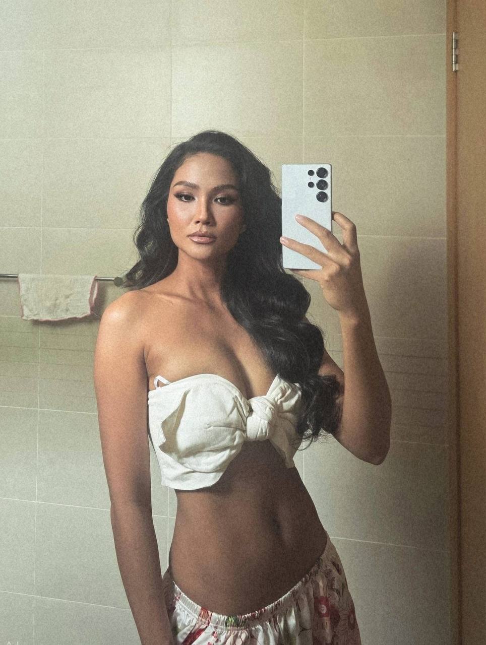H'Hen Ni&ecirc; được "khẩn xin" h&atilde;y đi casting cho Victoria's Secret- Ảnh 5.