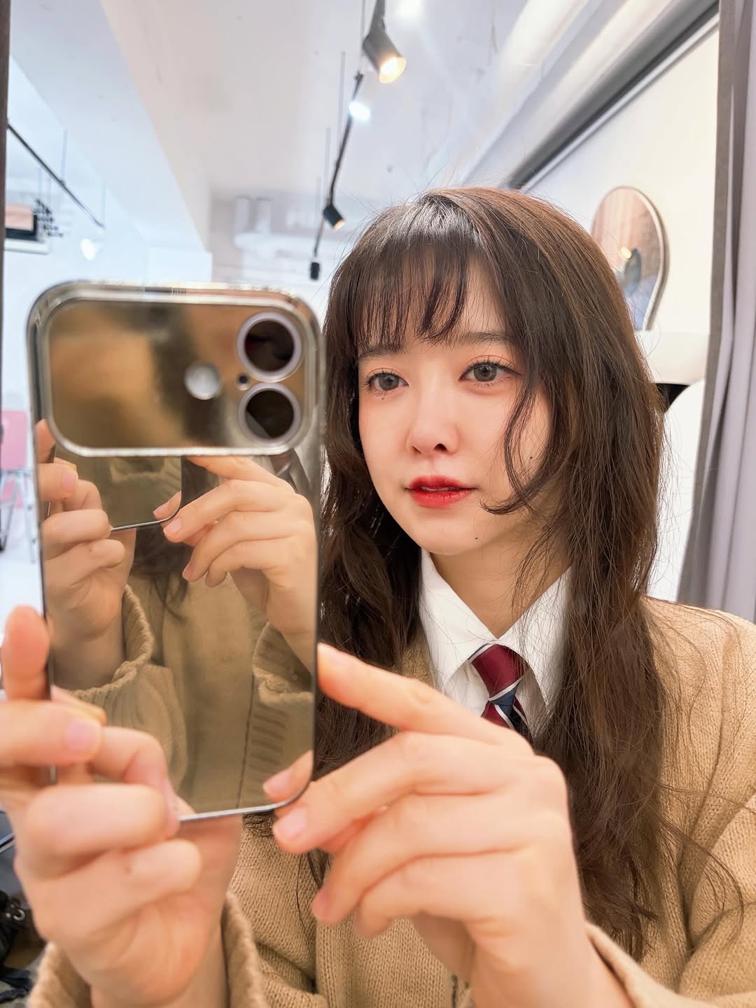 Đố ai l&agrave;m lại Goo Hye Sun: Đăng 4 ảnh khoe ch&acirc;n n&otilde;n n&agrave; đ&atilde; đủ khiến bạn trai tin đồn Lee Min Ho bị r&eacute;o gọi khắp MXH- Ảnh 4.