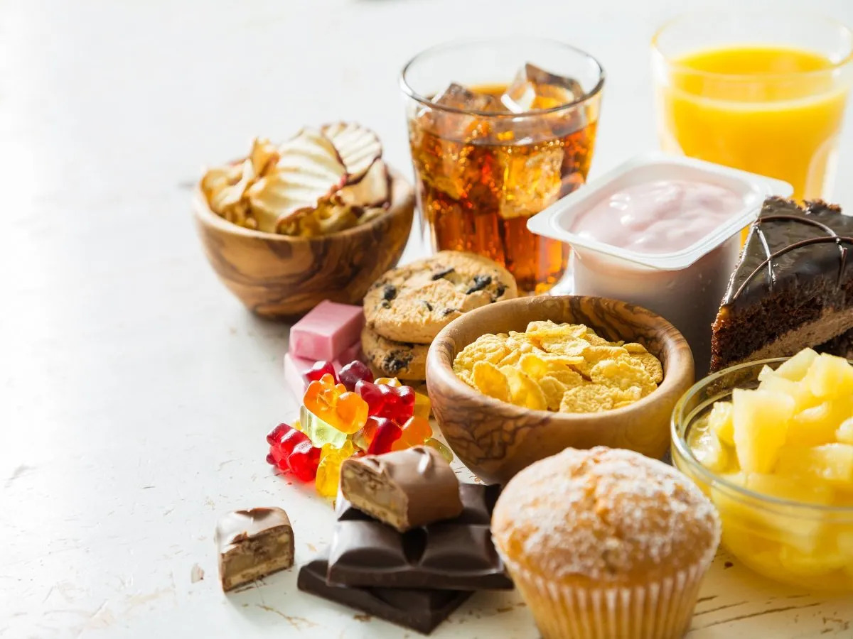Kh&ocirc;ng phải rượu bia hay đồ chi&ecirc;n r&aacute;n, đ&acirc;y mới l&agrave; loại thực phẩm hại gan nhất: Nhiều người m&ecirc; t&iacute;t- Ảnh 1.