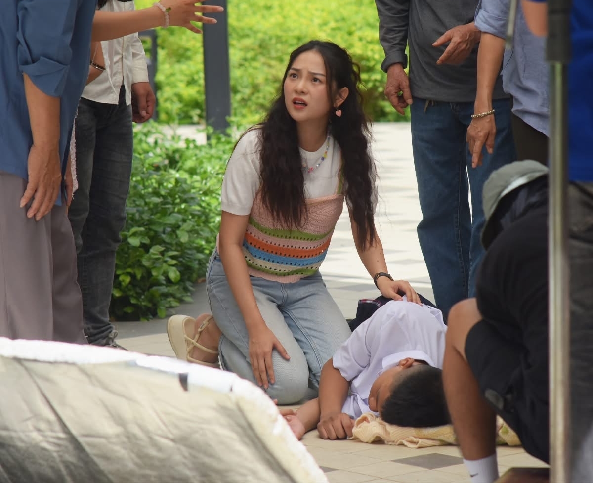 Mỹ nhân Việt bị cắt vai đúng 1 ngày trước khi phim công chiếu, biến mất khỏi showbiz ở tuổi 17 bây giờ ra sao?- Ảnh 7. Mỹ nhân Việt bị cắt vai đúng 1 ngày trước khi phim công chiếu, biến mất khỏi showbiz ở tuổi 17 bây giờ ra sao?- Ảnh 7.