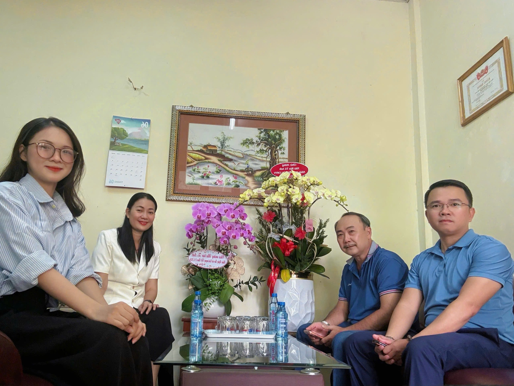 Tạp ch&iacute; Thanh ni&ecirc;n kỷ niệm 101 năm Ng&agrave;y b&aacute;o ch&iacute; c&aacute;ch mạng Việt Nam v&agrave; k&yacute; kết hợp t&aacute;c với Đại học Phenikaa - Ảnh 16.