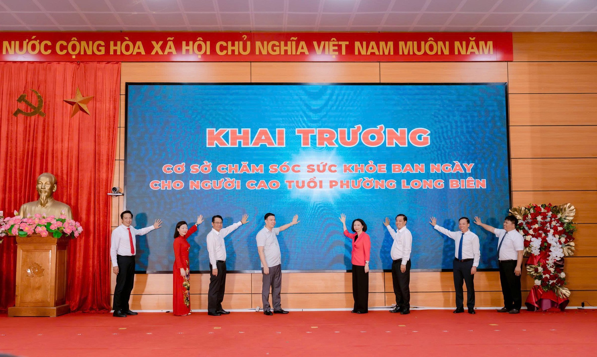 Hà Nội vừa khai trương cơ sở dưỡng lão bán trú công lập đầu tiên : Từ 250.000đ/ngày, hơn 5 triệu/tháng- Ảnh 1. Hà Nội vừa khai trương cơ sở dưỡng lão bán trú công lập đầu tiên : Từ 250.000đ/ngày, hơn 5 triệu/tháng- Ảnh 1.
