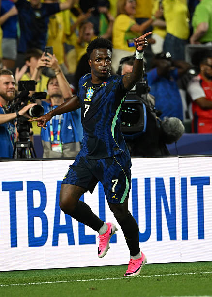 Cập nhật Brazil 3-0 Haiti: Brazil chơi thăng hoa, Vinicius đã lắc lư trên sân ăn mừng! - Ảnh 1.
