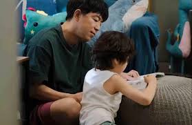 Con trai thi bị điểm thấp, phản ứng của người cha khiến hơn 40.000 người phải nhấn "like": Đ&acirc;y ch&iacute;nh l&agrave; &ocirc;ng bố mọi đứa con mong muốn- Ảnh 1.