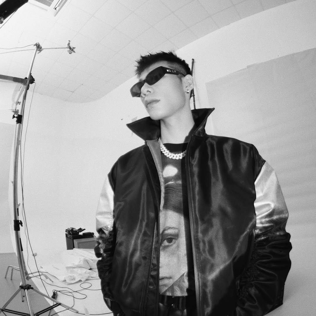 Ai thắng nổi rapper &ldquo;đi&ecirc;n rồ&rdquo; nhất Việt Nam l&uacute;c n&agrave;y- Ảnh 1.