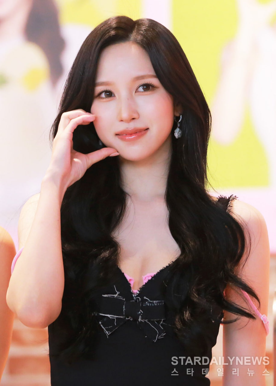 Mỹ nh&acirc;n được đề cử đẹp nhất thế giới khoe v&ograve;ng 1 kh&aacute;c lạ, tưởng tiểu thư k&iacute;n đ&aacute;o, ai ngờ lột x&aacute;c kh&oacute; tin- Ảnh 4.