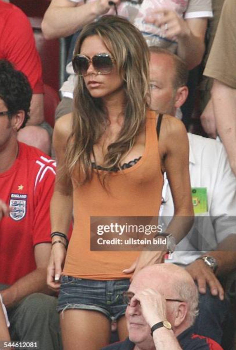 Người phụ nữ khiến World Cup phải quan t&acirc;m đến thời trang, biến danh xưng &ldquo;vợ cầu thủ&rdquo; th&agrave;nh đế chế triệu đ&ocirc;- Ảnh 19.