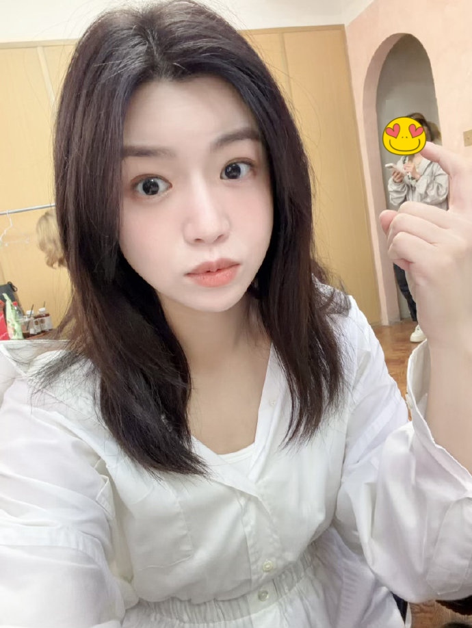 Dụi mắt 7749 lần vẫn kh&ocirc;ng tin đ&acirc;y l&agrave; "Tiểu Long Nữ" Trần Nghi&ecirc;n Hy sau khi ly h&ocirc;n "Dương Qu&aacute;" Trần Hiểu- Ảnh 2.