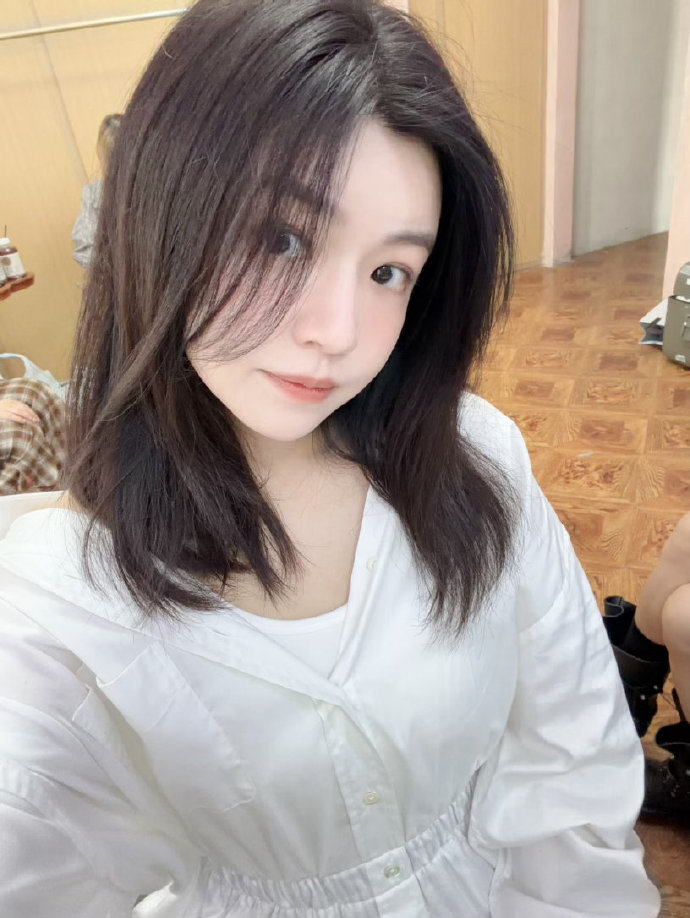 Dụi mắt 7749 lần vẫn kh&ocirc;ng tin đ&acirc;y l&agrave; "Tiểu Long Nữ" Trần Nghi&ecirc;n Hy sau khi ly h&ocirc;n "Dương Qu&aacute;" Trần Hiểu- Ảnh 1.