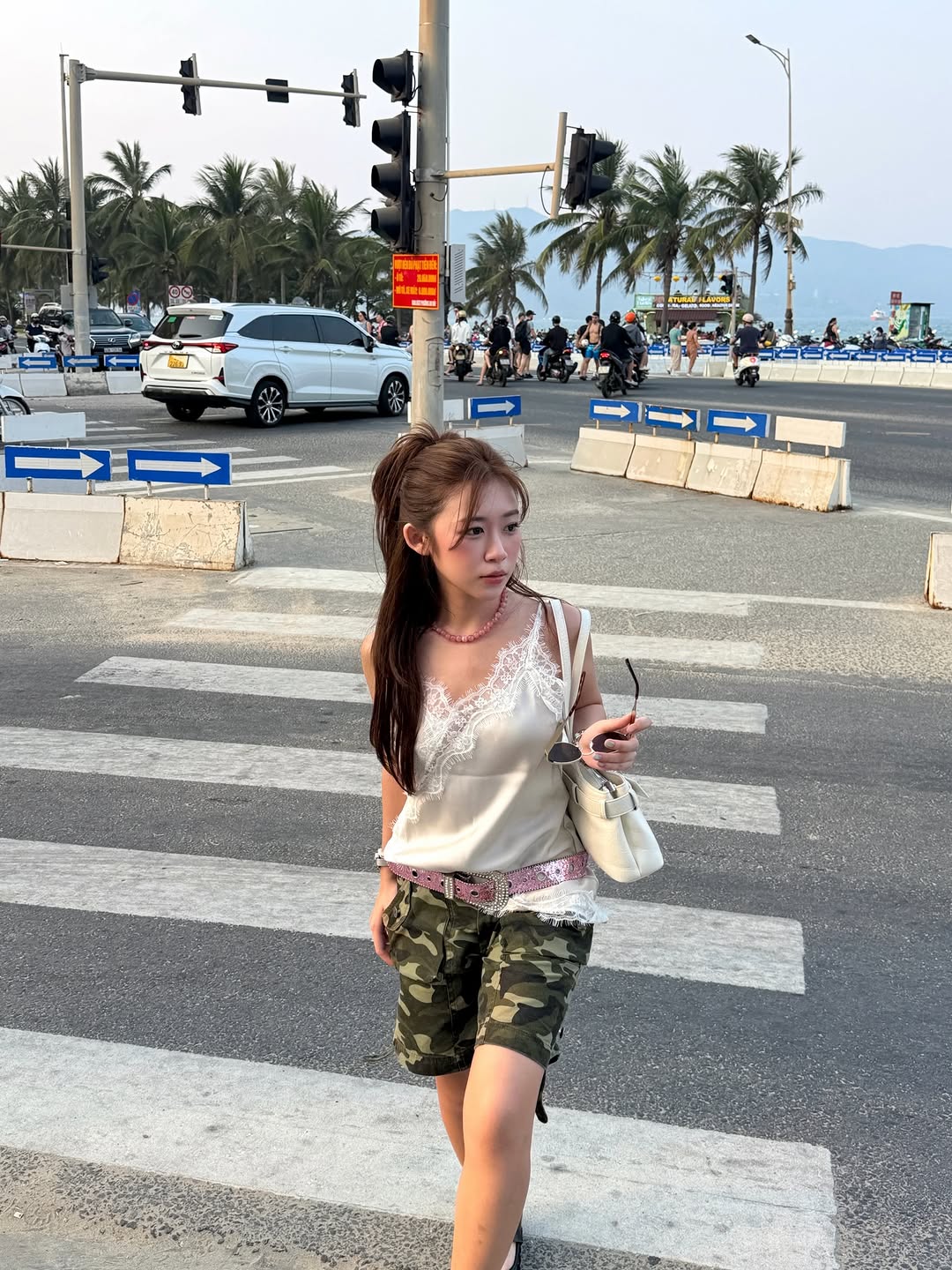 C&ocirc; g&aacute;i Việt ở Singapore: Chỉ cao 1m49 nhưng mặc đẹp như được lập tr&igrave;nh, diện bộ n&agrave;o cũng muốn thả tim- Ảnh 6.