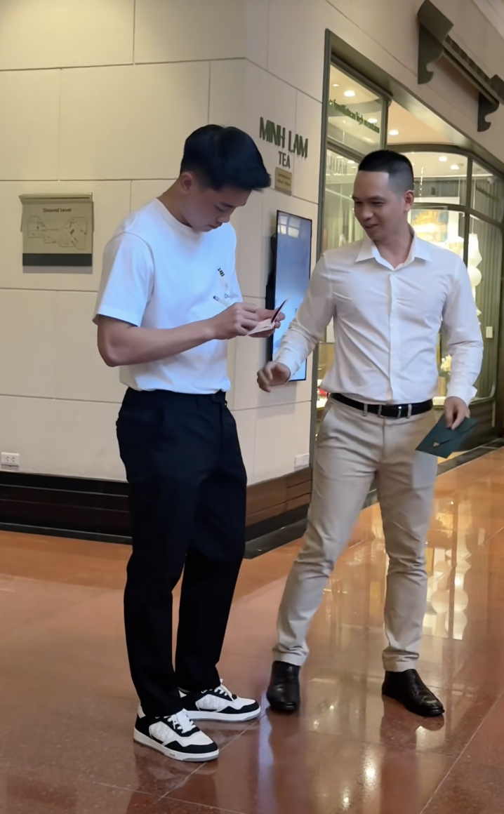 L&yacute; do Đ&igrave;nh Bắc l&ecirc;n thẳng hot search sau khi đi đ&aacute;m cưới Văn Thanh - Ảnh 2.