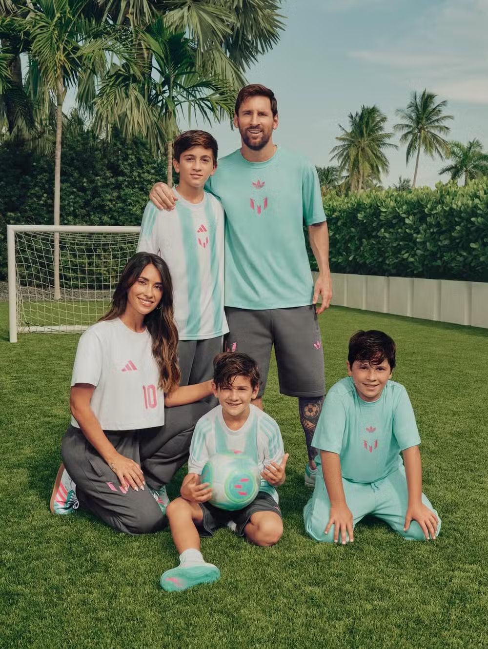 Bị vợ gọi l&agrave; "&ocirc;ng gi&agrave; c&agrave;u nh&agrave;u", si&ecirc;u sao tỷ đ&ocirc; Messi bước sang tuổi 39 với cuộc sống giản dị hiếm thấy - Ảnh 3.